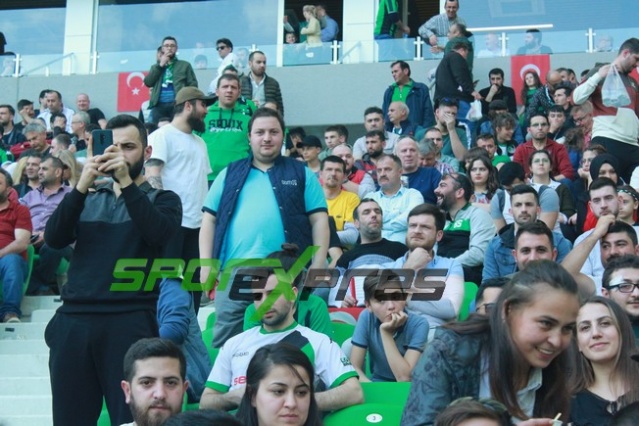 Sakaryaspor-Niğde maçı fotoğrafları