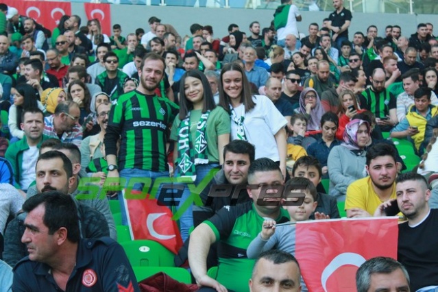 Sakaryaspor-Niğde maçı fotoğrafları
