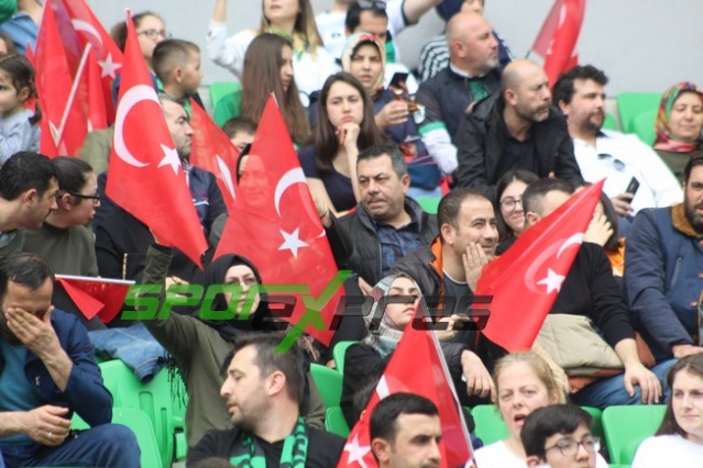 Sakaryaspor-Niğde maçı fotoğrafları