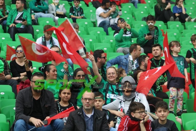 Sakaryaspor-Niğde maçı fotoğrafları
