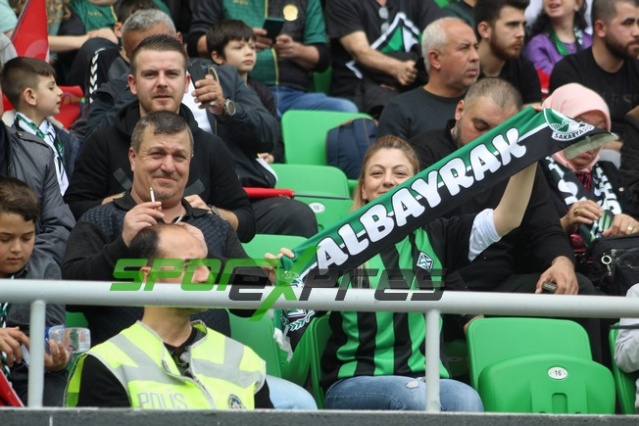 Sakaryaspor-Niğde maçı fotoğrafları
