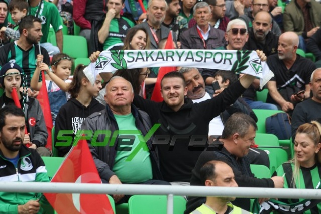 Sakaryaspor-Niğde maçı fotoğrafları