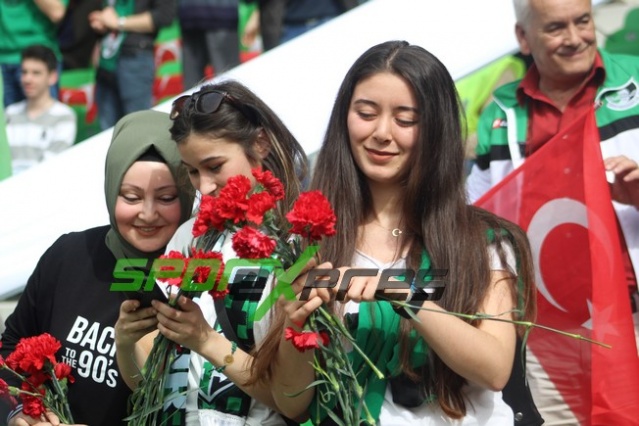 Sakaryaspor-Niğde maçı fotoğrafları
