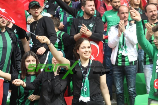 Sakaryaspor-Niğde maçı fotoğrafları