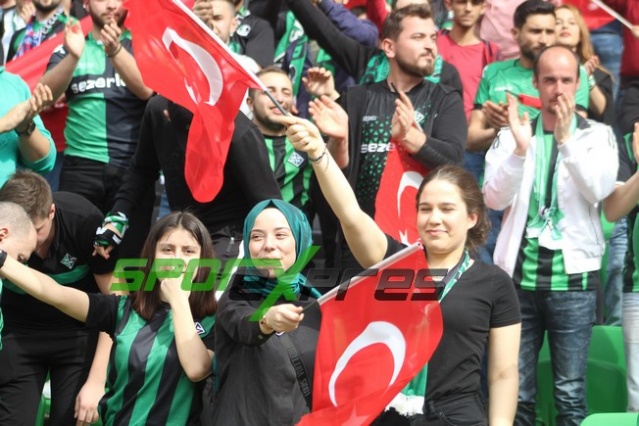 Sakaryaspor-Niğde maçı fotoğrafları