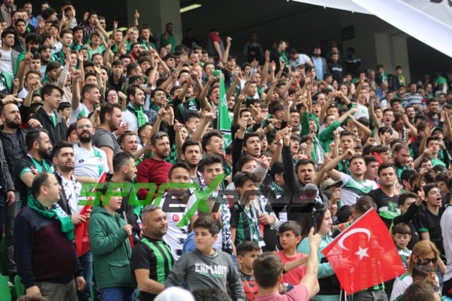 Sakaryaspor-Niğde maçı fotoğrafları