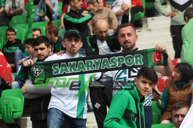 Sakaryaspor-Niğde maçı fotoğrafları