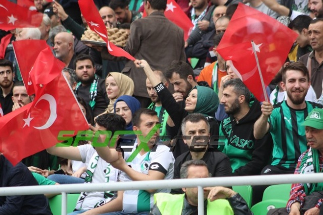 Sakaryaspor-Niğde maçı fotoğrafları