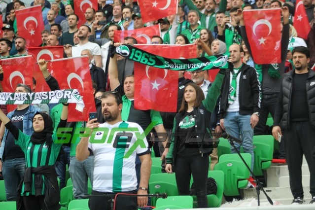 Sakaryaspor-Niğde maçı fotoğrafları