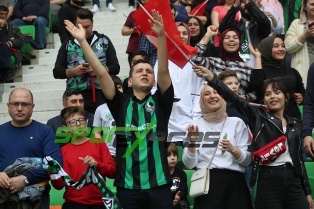 Sakaryaspor-Niğde maçı fotoğrafları