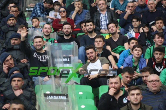 Sakaryaspor-Niğde maçı fotoğrafları