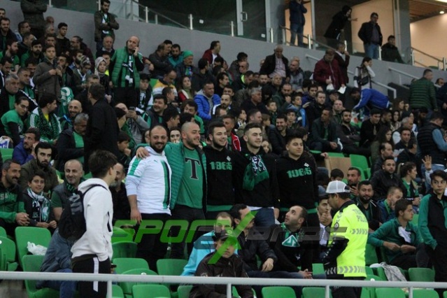 Sakaryaspor-Sarıyer maçının fotoğrafları