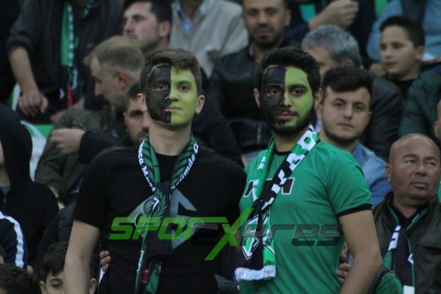 Sakaryaspor-Sarıyer maçının fotoğrafları