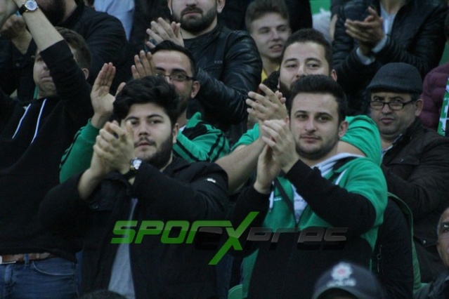 Sakaryaspor-Sarıyer maçının fotoğrafları