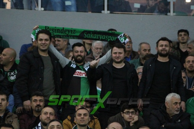 Sakaryaspor-Sarıyer maçının fotoğrafları