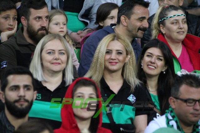 Sakaryaspor-Sarıyer maçının fotoğrafları