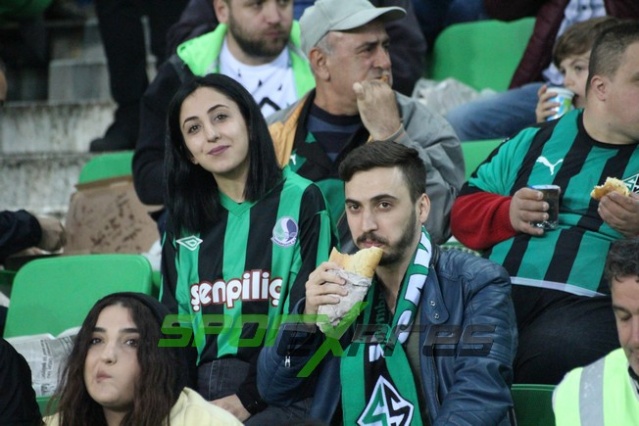 Sakaryaspor-Sarıyer maçının fotoğrafları