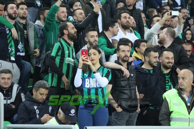 Sakaryaspor-Sarıyer maçının fotoğrafları