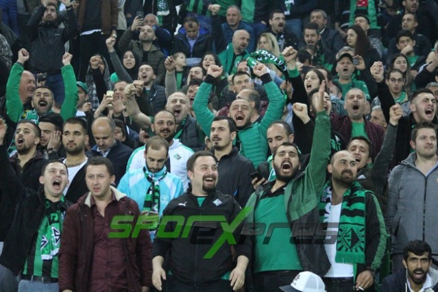 Sakaryaspor-Sarıyer maçının fotoğrafları