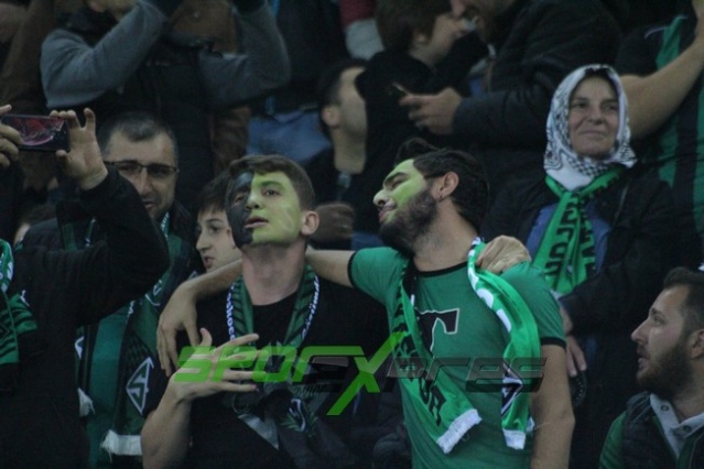 Sakaryaspor-Sarıyer maçının fotoğrafları