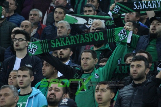 Sakaryaspor-Sarıyer maçının fotoğrafları