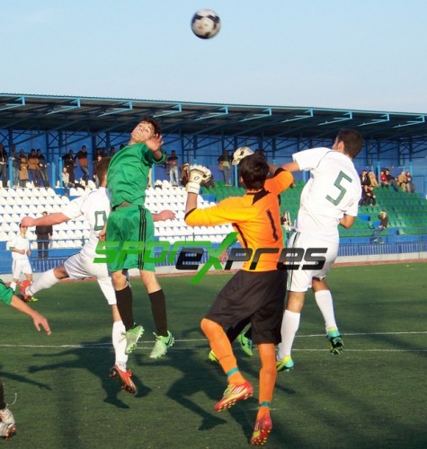 U16'lar son dakikada yıkıldı