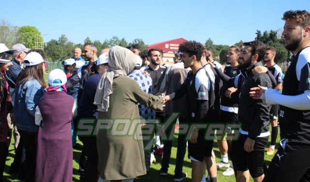 Sakaryaspor’a moral desteği