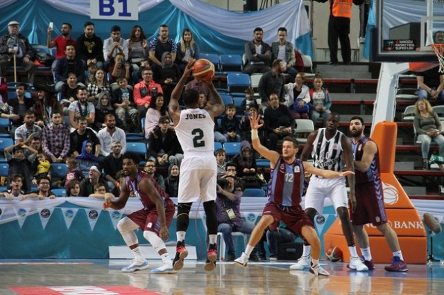 Sakarya Büyükşehir-Trabzonspor:87-82