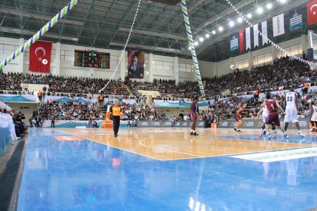 Sakarya Büyükşehir-Trabzonspor:87-82