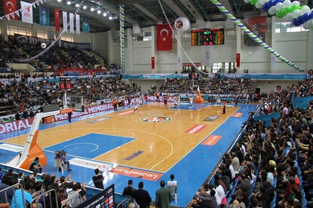 Sakarya Büyükşehir-Trabzonspor:87-82
