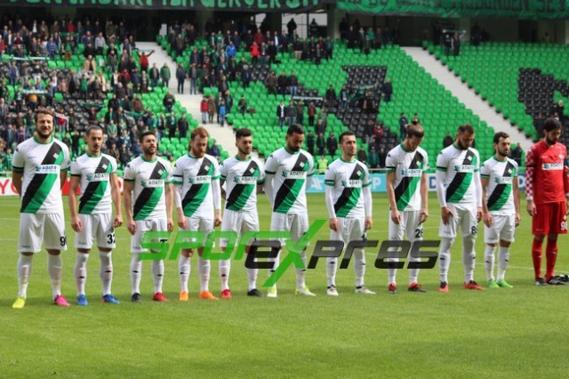 ﻿Sakaryaspor-Şanlıurfaspor:4-0
