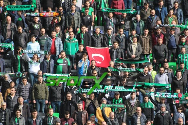 ﻿Sakaryaspor-Şanlıurfaspor:4-0