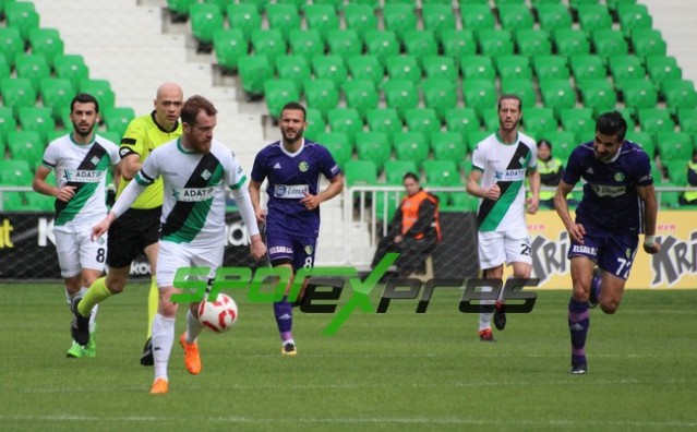 ﻿Sakaryaspor-Şanlıurfaspor:4-0