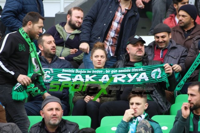 ﻿Sakaryaspor-Şanlıurfaspor:4-0
