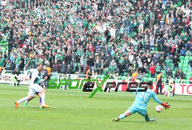 ﻿Sakaryaspor-Şanlıurfaspor:4-0