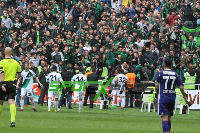 ﻿Sakaryaspor-Şanlıurfaspor:4-0