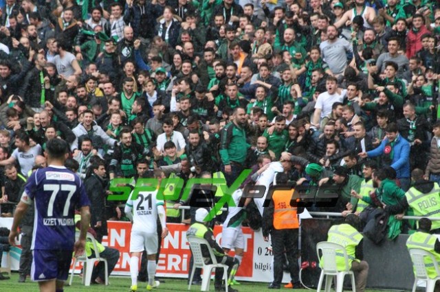 ﻿Sakaryaspor-Şanlıurfaspor:4-0