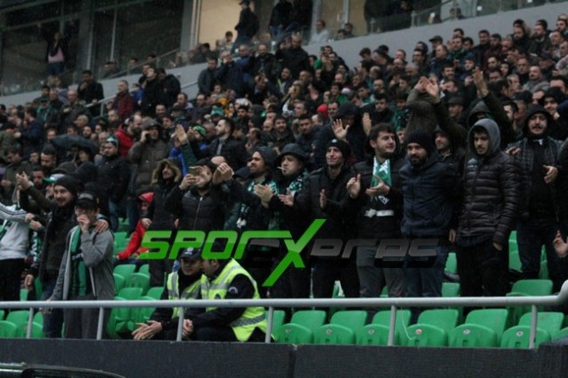 ﻿Sakaryaspor-Şanlıurfaspor:4-0