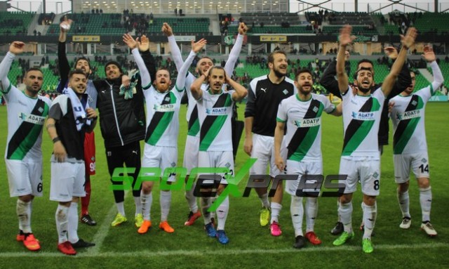 ﻿Sakaryaspor-Şanlıurfaspor:4-0