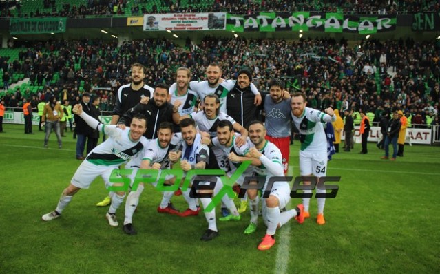﻿Sakaryaspor-Şanlıurfaspor:4-0