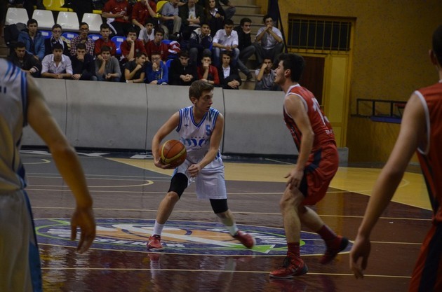 Liseler Basketbol'da Şampiyon Enka