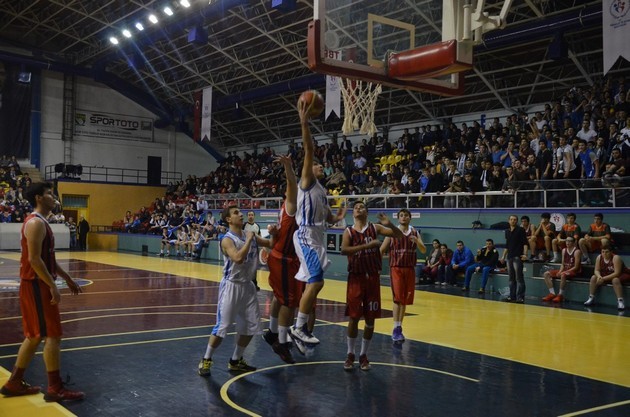 Liseler Basketbol'da Şampiyon Enka