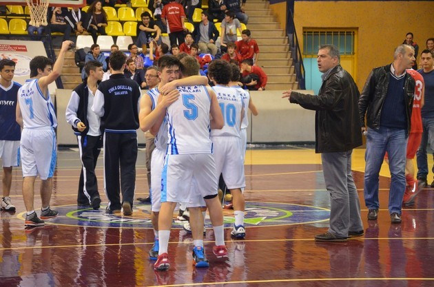 Liseler Basketbol'da Şampiyon Enka