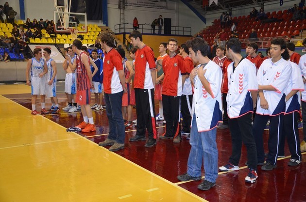 Liseler Basketbol'da Şampiyon Enka