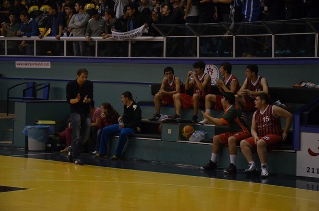 Liseler Basketbol'da Şampiyon Enka