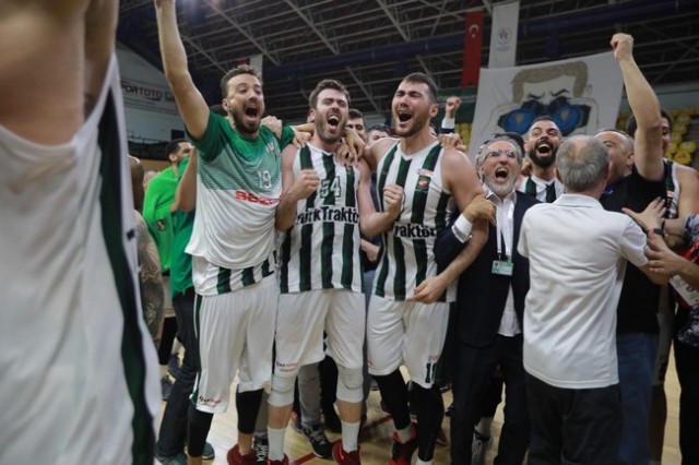 Sakarya Büyükşehir Basket Süper Lige yükseldi