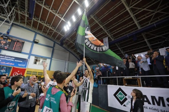 Sakarya Büyükşehir Basket Süper Lige yükseldi