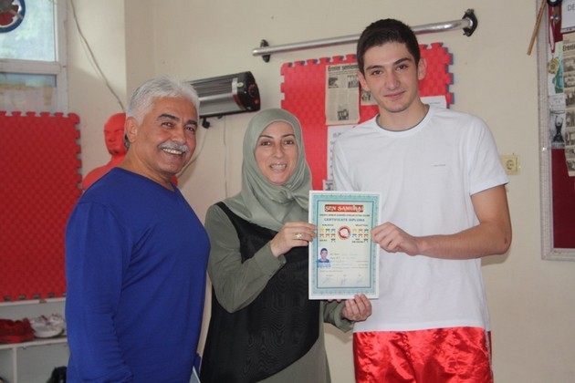 Kick  Boks'da terfi heyecanı yaşandı