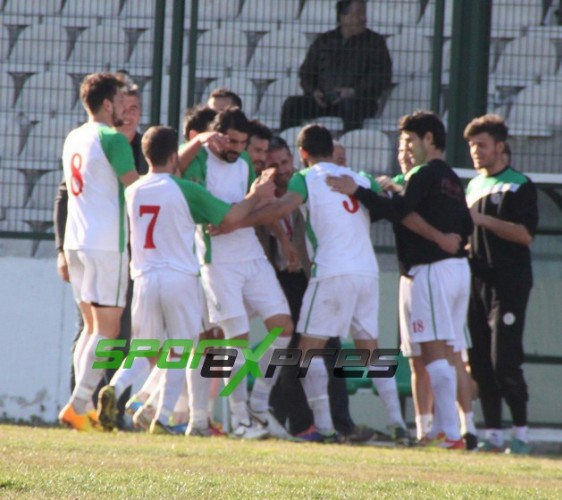 Sapanca Gençlikspor-Kuyudibispor:5-0