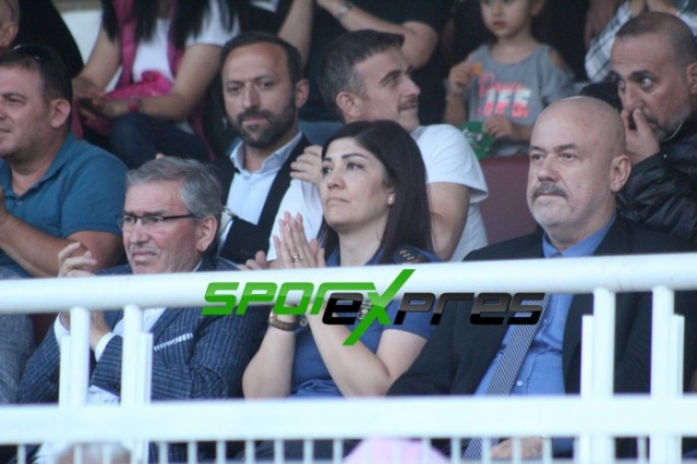 Sapancaspor imza töreni yaptı